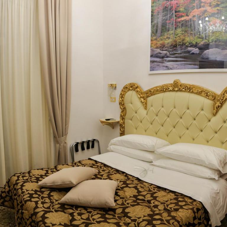 Hotel des Artistes - Classic Double Room - 8