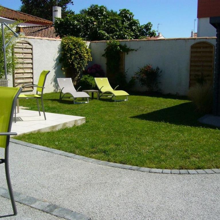 Maison rénovée avec jardin privatif, proche des Sables d'Olonne, parking et Wifi inclus - FR-1-426-226 - Maison de Vacances (4 Adultes) - 3