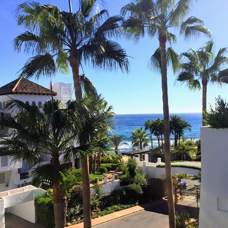 PUENTE ROMANO LUXURY PENTHOUSE, Beachside & Sea Views - Three-Bedroom Apartment - 14