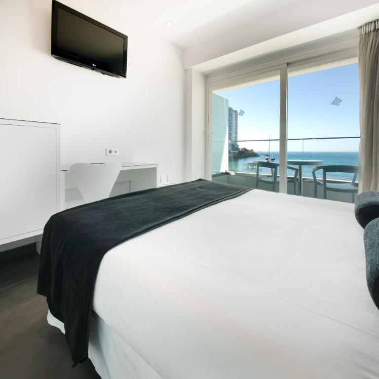 Hotel Brisa - Habitación Doble con terraza y vistas frontales al mar - 1 o 2 camas - 6