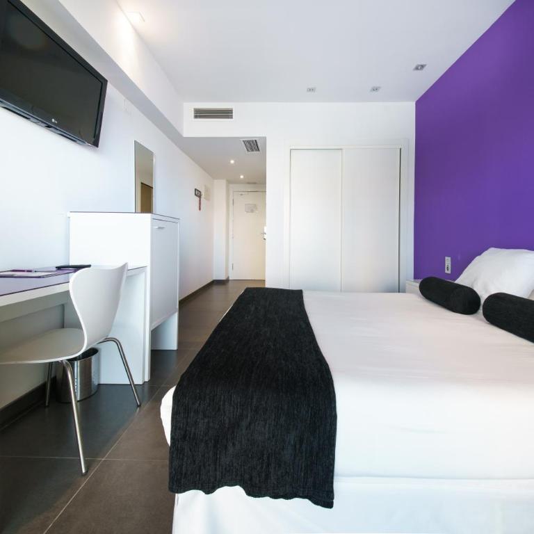 Hotel Brisa - Habitación Doble con terraza y vistas laterales al mar - 1 o 2 camas - 1