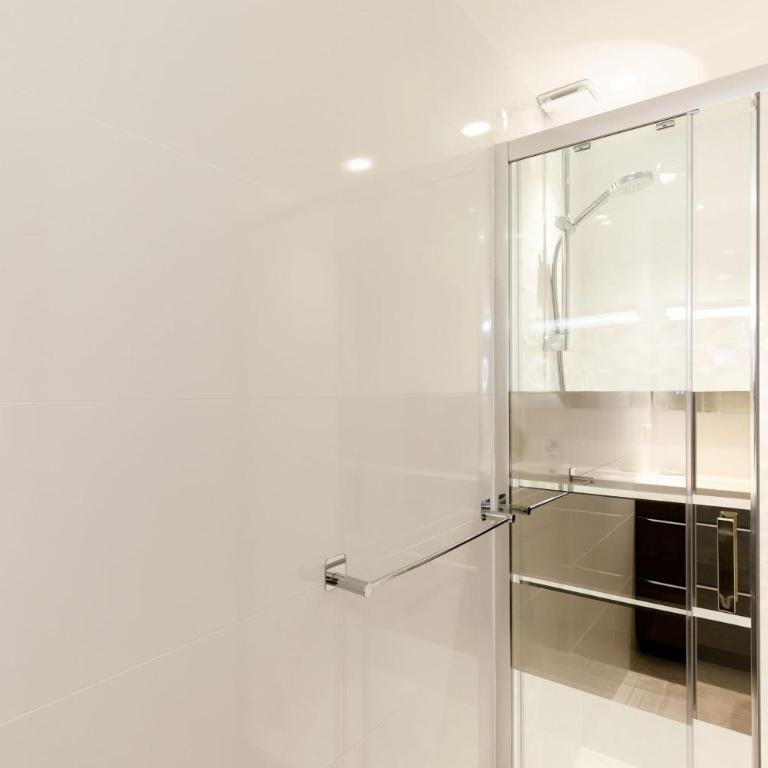 Superb 2 beds 2 baths next to Martinez Hotel - Apartamento - 25