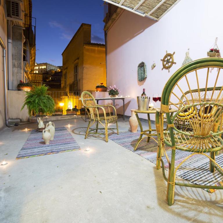 I Balconi sul Barocco - Appartamento con 3 Camere da Letto - 10