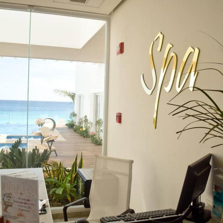 Beachfront Studio Balcony Pool & Gym - One-Bedroom Apartment - 45