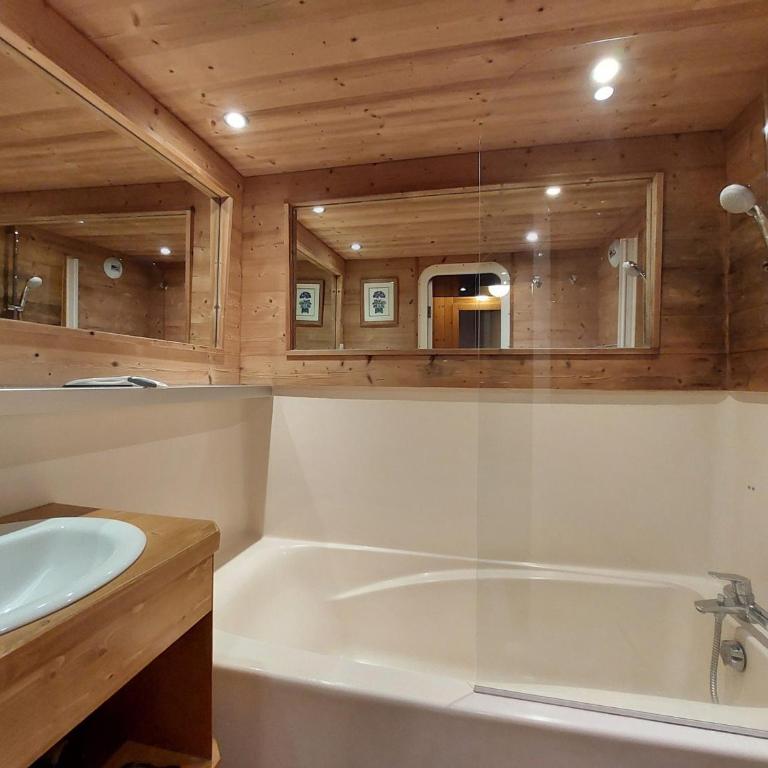 Appartement 2 pièces 6 pers, animaux admis, balcon sud-ouest, proche pistes - FR-1-411-207 - Appartement (6 Adultes) - 8