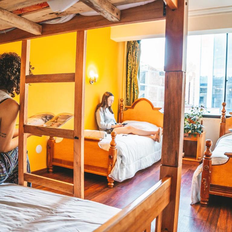 The Rooftop Bolivia - Cama en habitación compartida femenina de 6 camas - 4