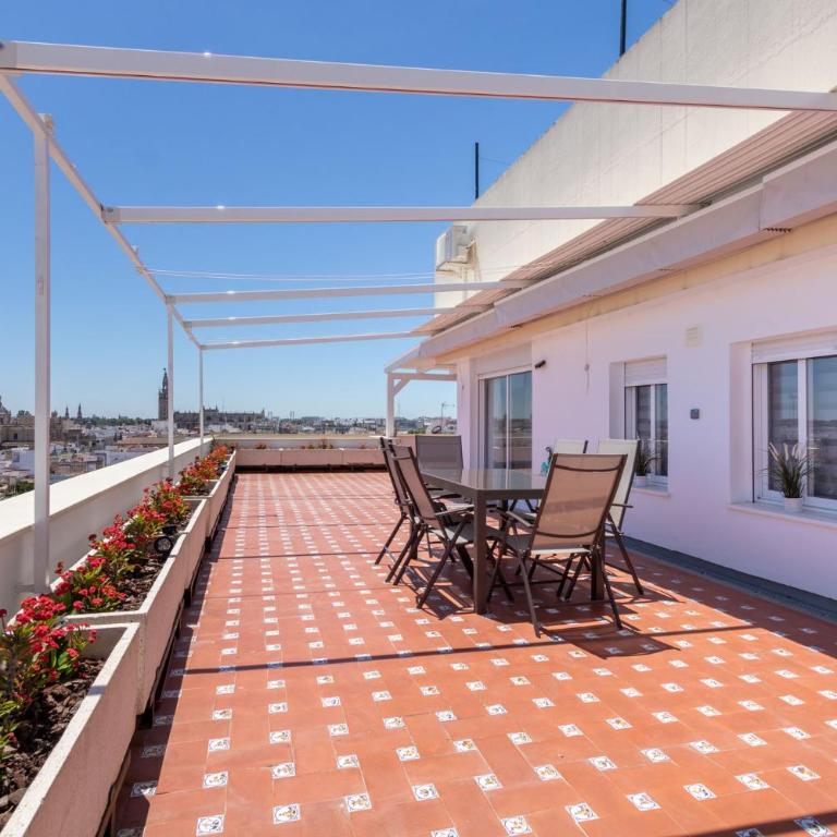 City Center Deluxe Sky View by Valcambre - Apartamento con terraza - 21