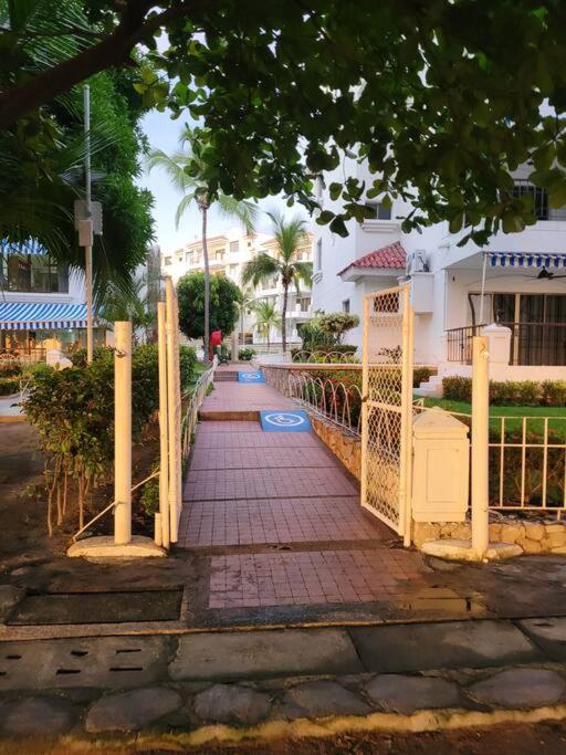 Apartamento duplex frente al mar con playa privada - Apartamento de 3 dormitorios - 30