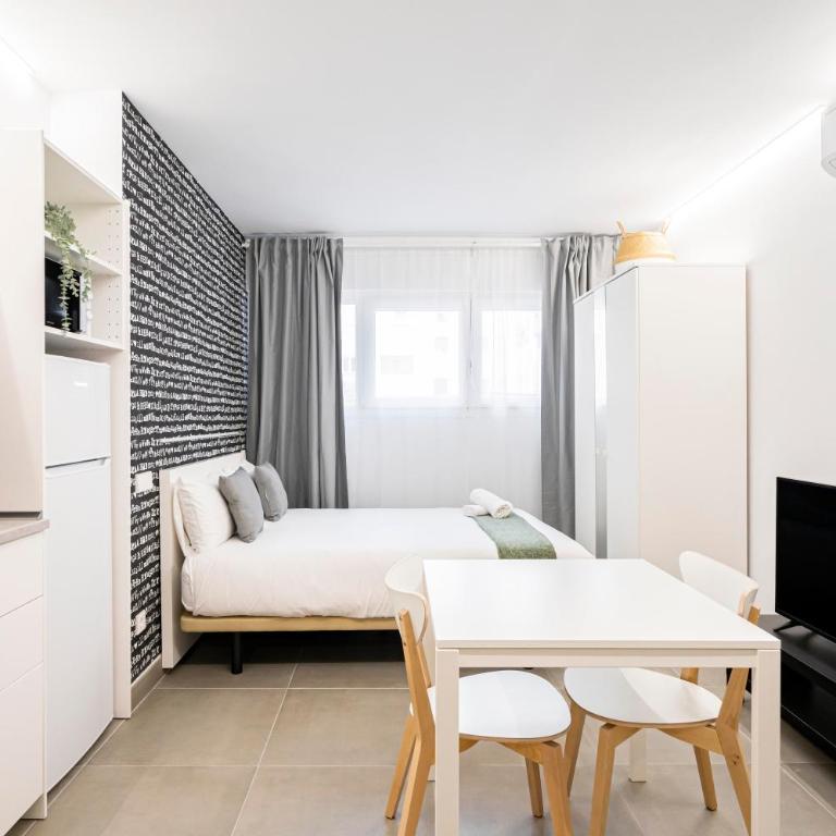 Dobo Madrid ANR2 - Studio - 2