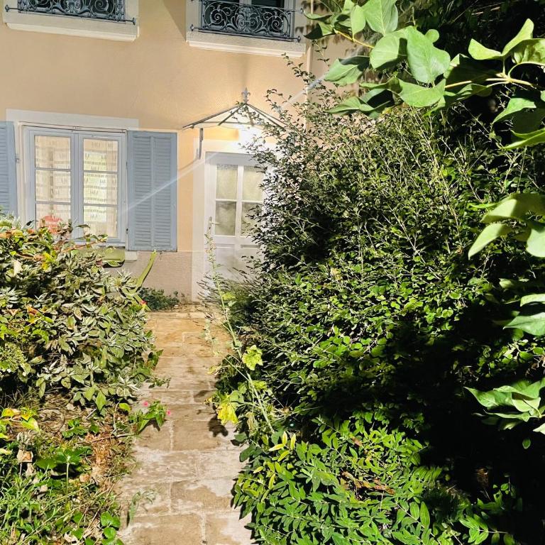 Le Jardin croix Roussien - Appartement - Vue sur Jardin - 26