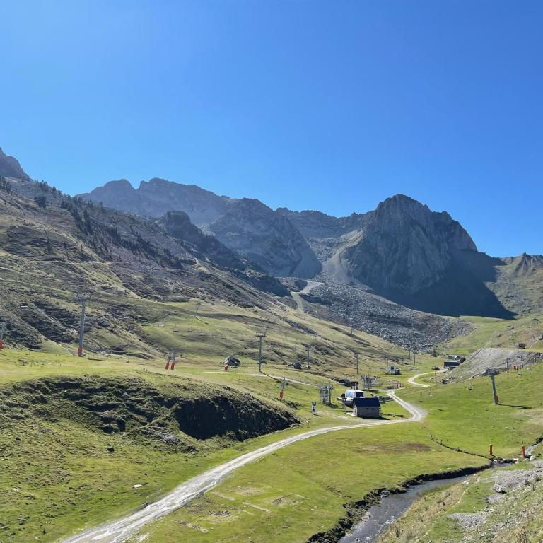 Plein centre station vue imprenable - Studio - Vue sur Montagne - 11