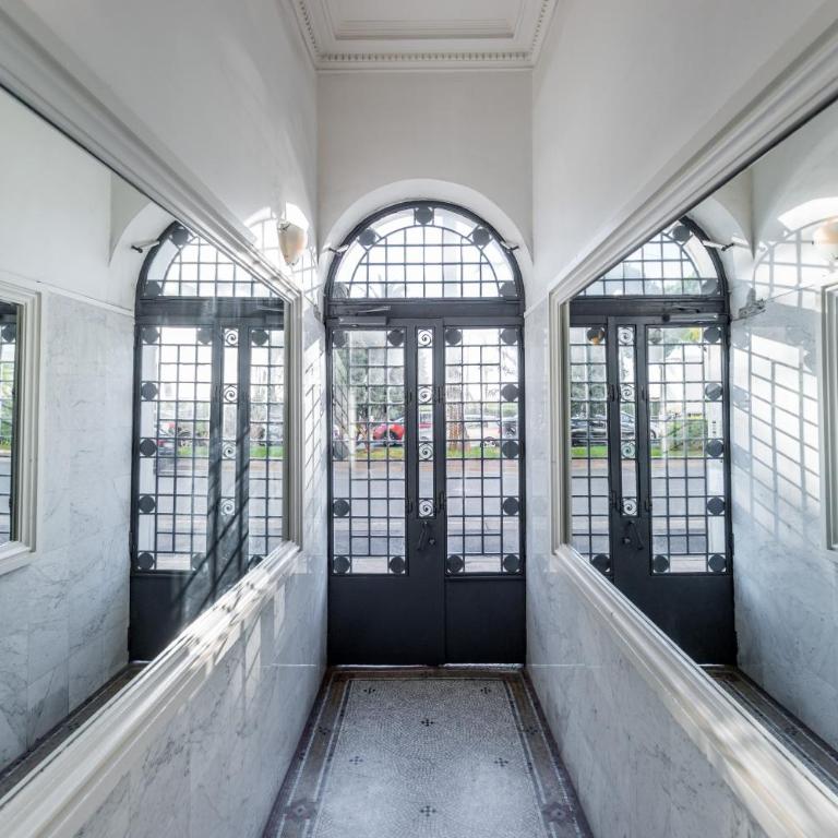 LE 323 PROM - BEACHFRONT - PARKING - NEAR TRAM &SUPERMARKET - AC - washing machine - Appartement 2 Chambres - 14