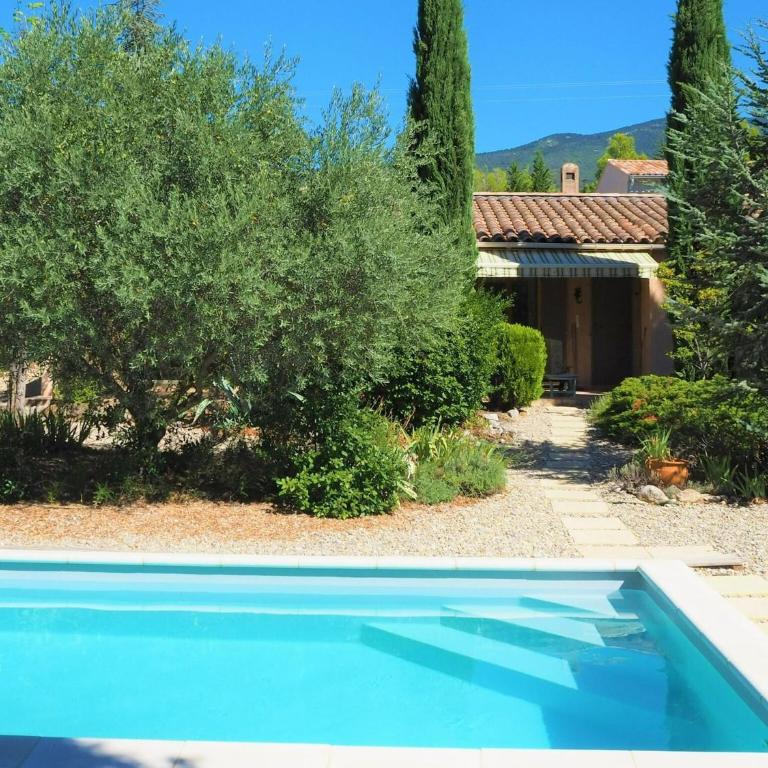 Holiday Home near Mont Ventoux Ski Resort - Maison de Vacances 3 Chambres - 1