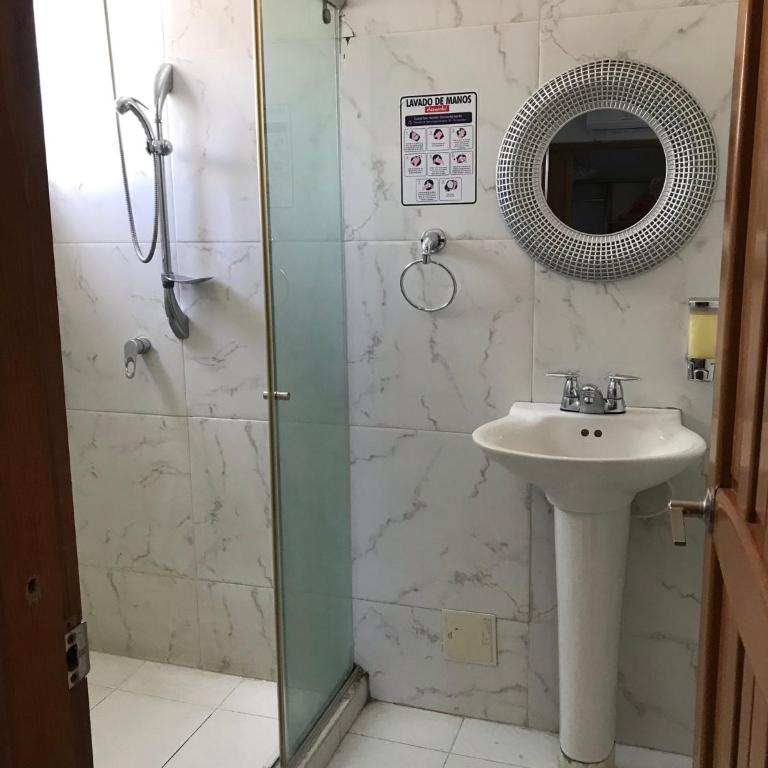 Apartamento Rodadero Los Laureles con Vista al mar y a la Bahía - Apartamento de 2 dormitorios - 8