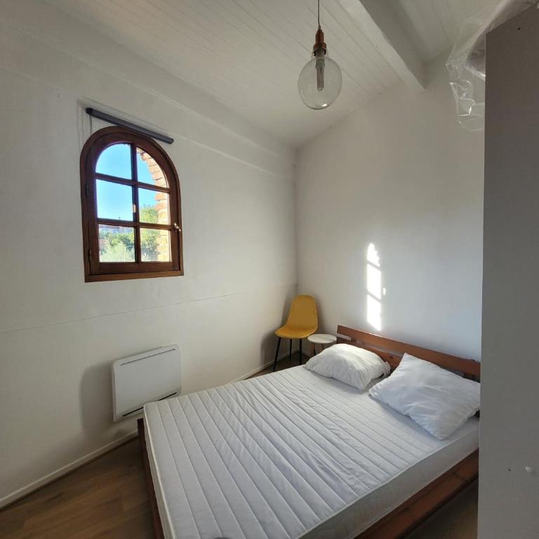 Cadre exceptionnel niché sous les toits dans le quartier historique - Apartment mit 1 Schlafzimmer - 8