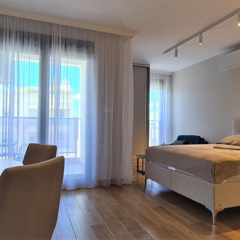 Green Apartments Podgorica With Garage - Deluxe King Studio - 4