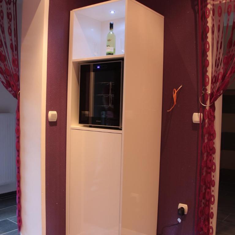 Apartmani i Bungalovi TROJKA - Suite sa Hidromasažnom Kadom - 2