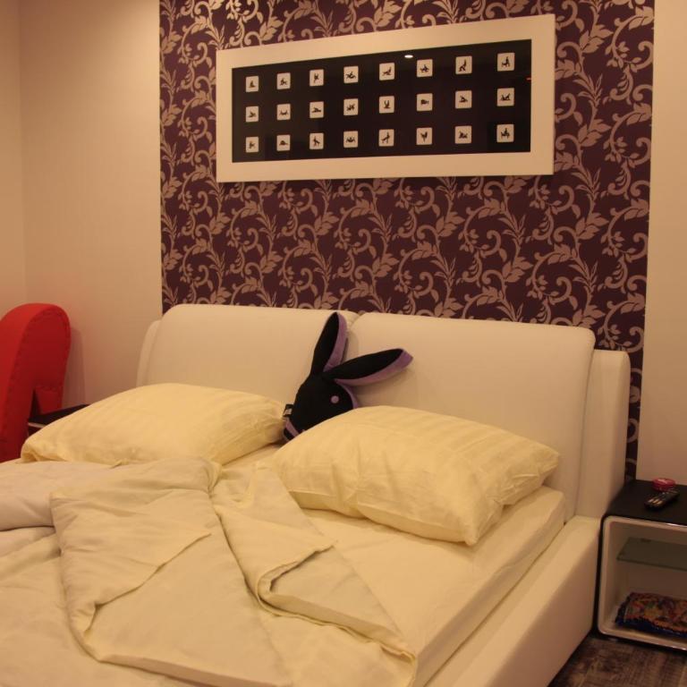 Apartmani i Bungalovi TROJKA - Suite sa Hidromasažnom Kadom - 3