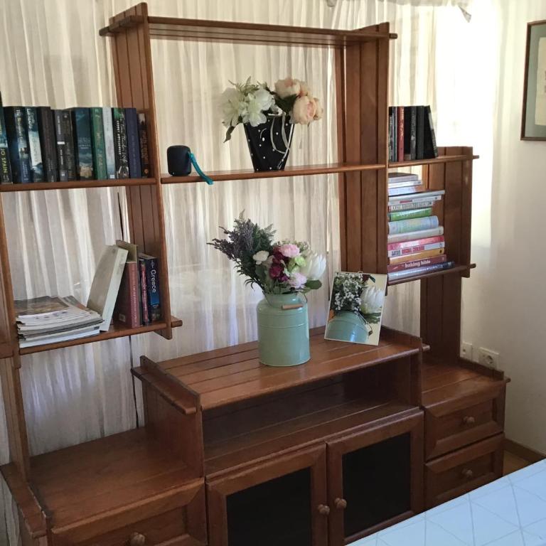 Monteview Loft Apartment - Studio Apartment with Sea View - 10