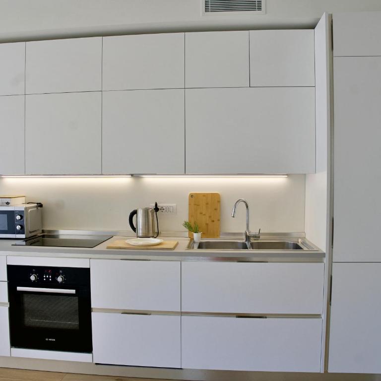 The Blue - lake / city view modern apt near villa Olmo - Appartamento con 2 Camere da Letto - 20