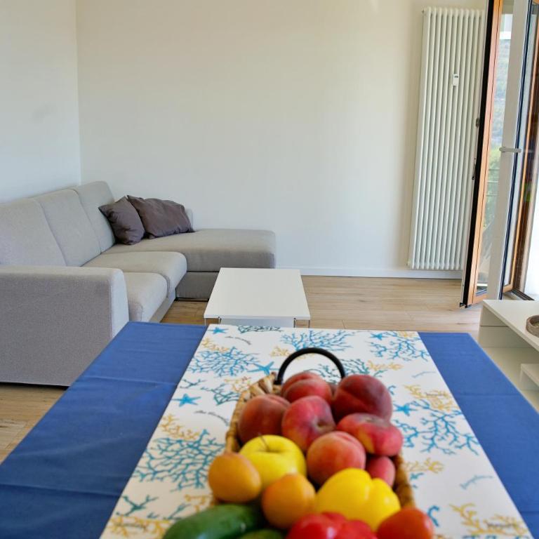 The Blue - lake / city view modern apt near villa Olmo - Appartamento con 2 Camere da Letto - 22