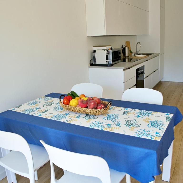 The Blue - lake / city view modern apt near villa Olmo - Appartamento con 2 Camere da Letto - 24