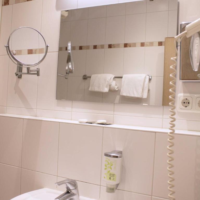Isar City Hotel - Deluxe Double Room - 6