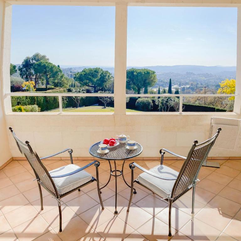 Villa Saint Maxime - Chambre Double Deluxe - Vue sur Mer - 1