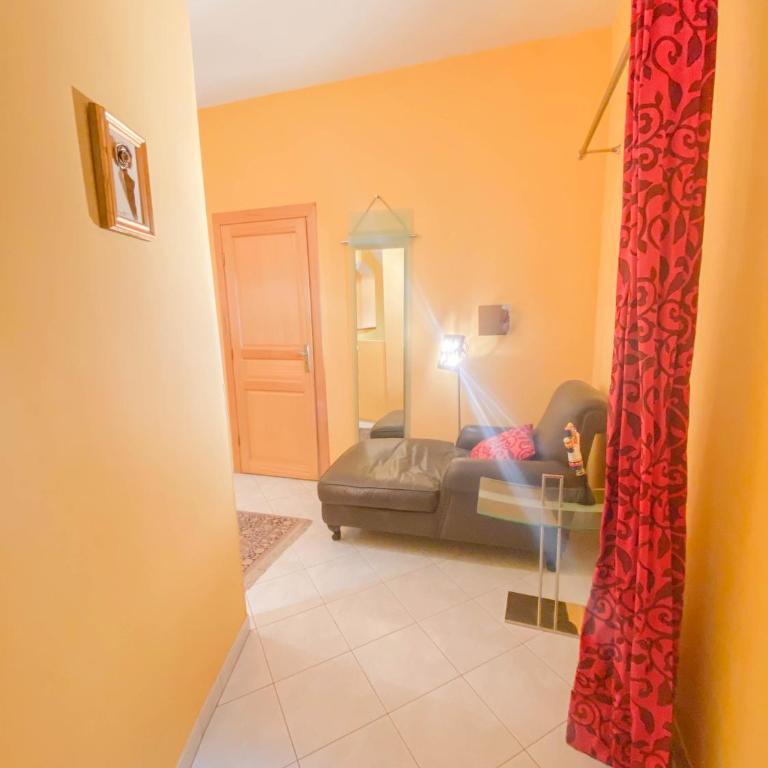 Villa Saint Maxime - Chambre Standard Lit Queen-Size - 5