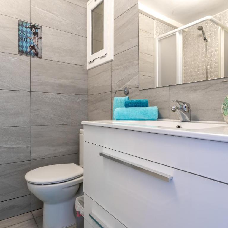 Beach Front Retro Hideaway in Salou - Apartamento con vistas al mar - 42