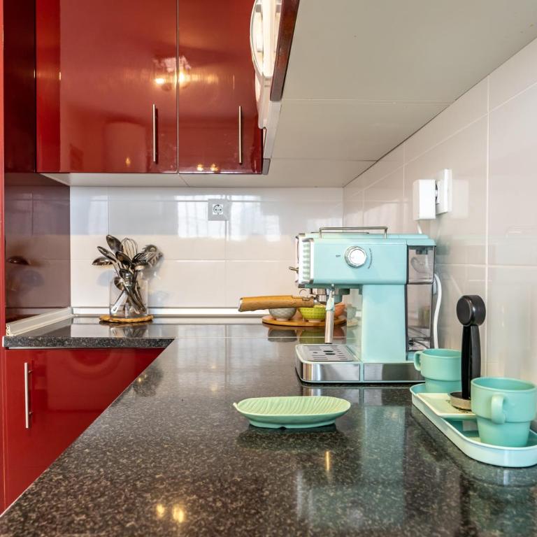 Beach Front Retro Hideaway in Salou - Apartamento con vistas al mar - 82