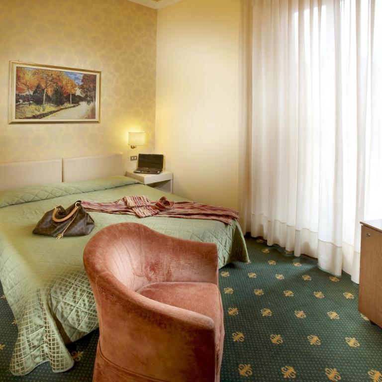 Grand Hotel Plaza & Locanda Maggiore - Camera Matrimoniale/Doppia con Letti Singoli - 6