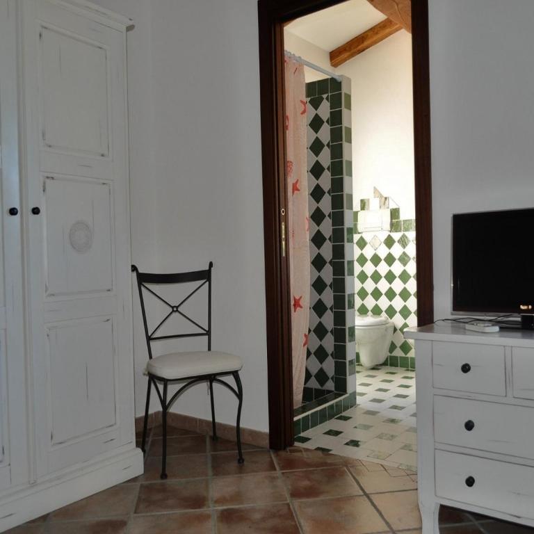B&B Pubulos - Camera Matrimoniale/Doppia con Letti Singoli con Bagno - 4