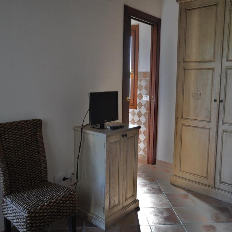 B&B Pubulos - Camera Matrimoniale/Doppia con Letti Singoli con Bagno - 6