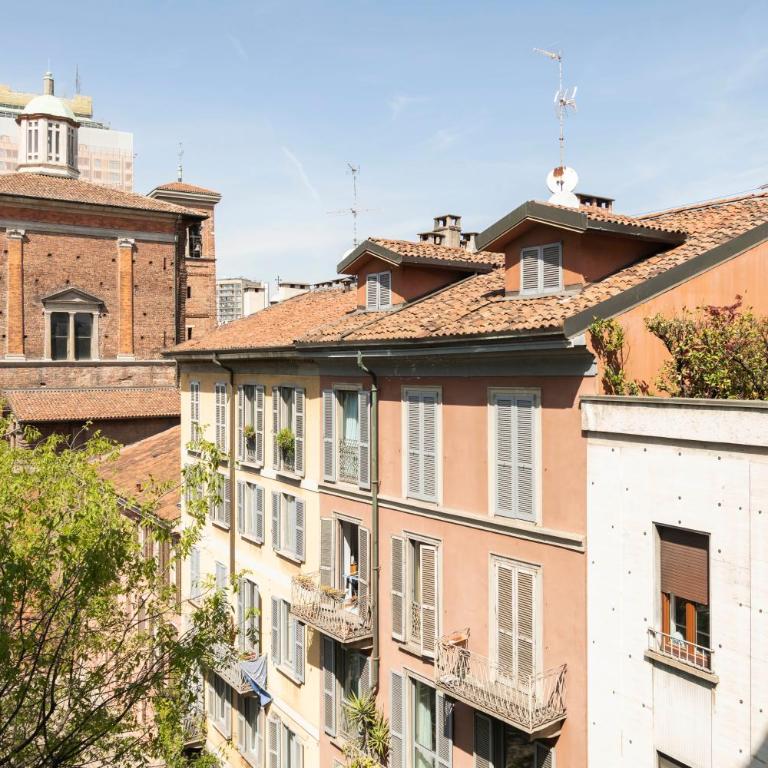 Heart Milan Apartments Porta Romana - Appartamento con 2 Camere da Letto - Piazza San Nazaro in Brolo 15 - 17
