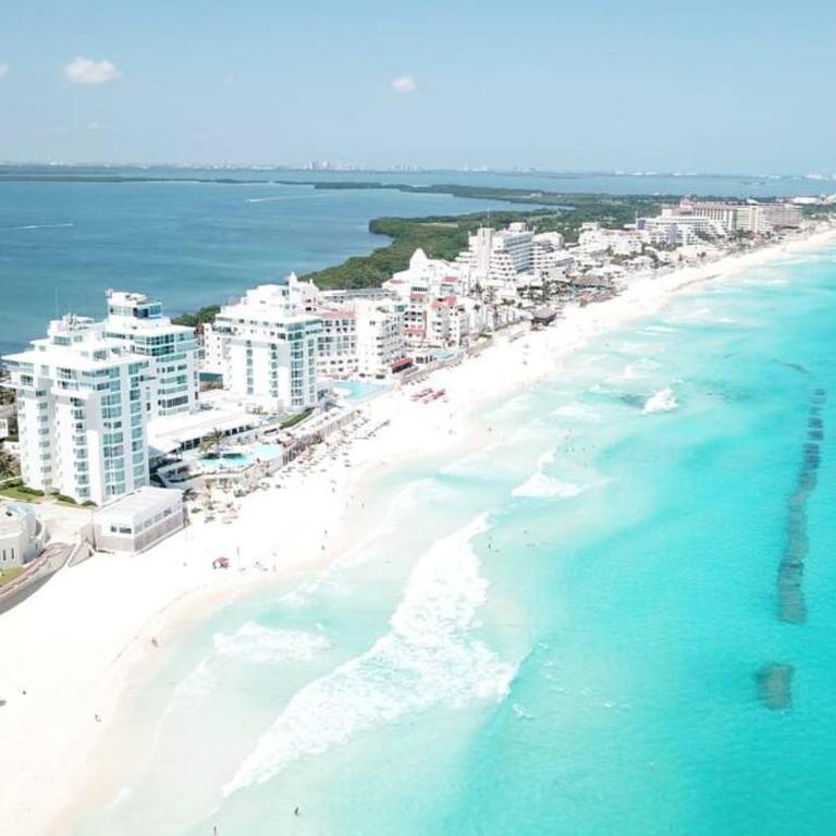 Estudio a pie playa, increibles vistas, alberca, gym, jacuzzi, 3502 - One-Bedroom Apartment - 8