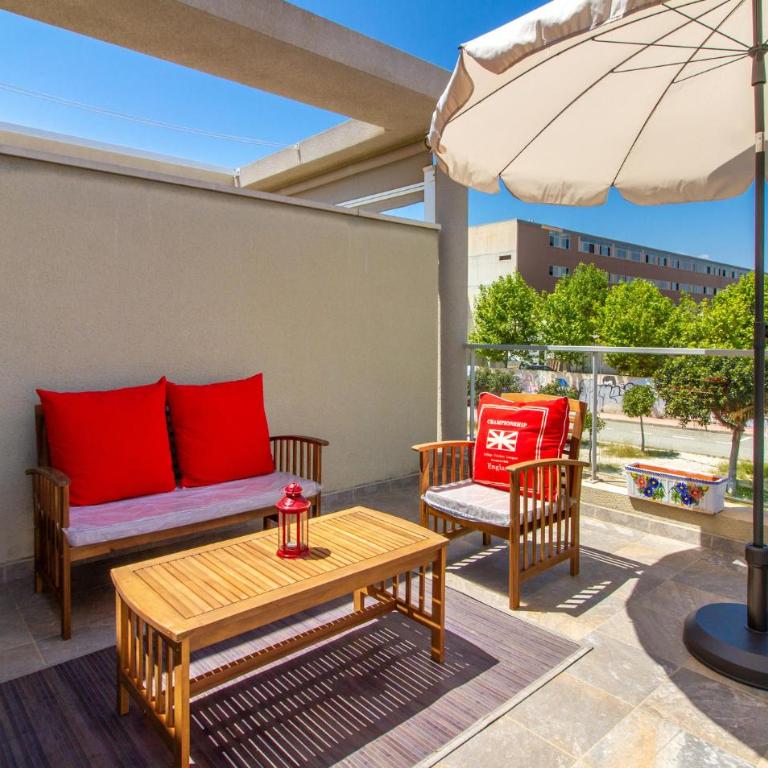 Beach Front Home In Torrevieja - Casa Vacacional de 3 dormitorios - 11