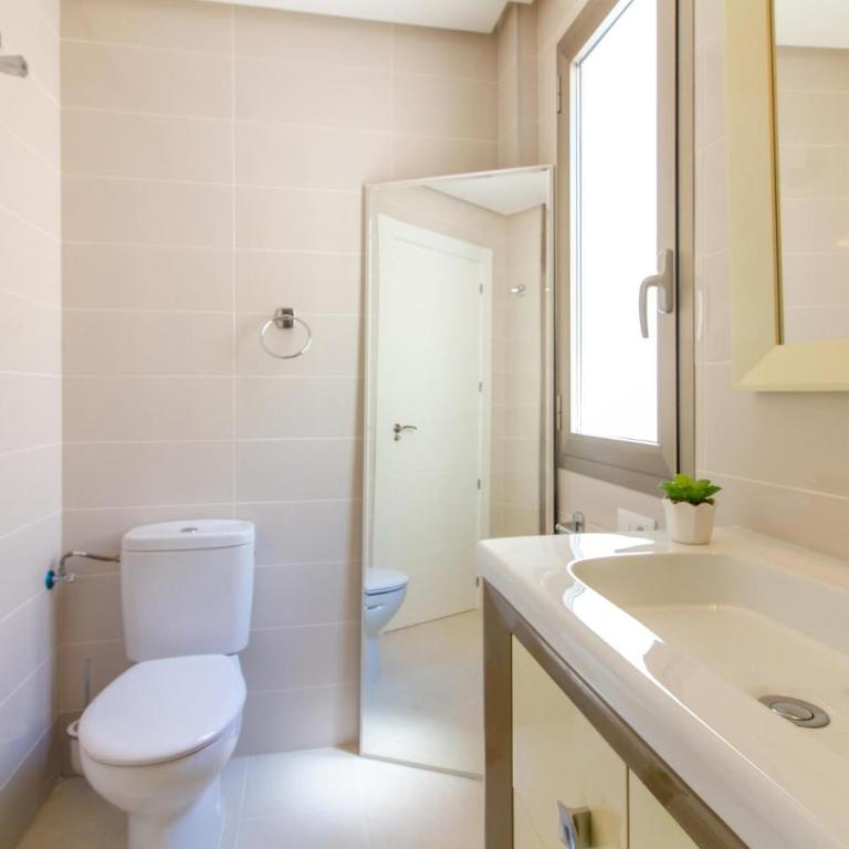 Beach Front Home In Torrevieja - Casa Vacacional de 3 dormitorios - 27