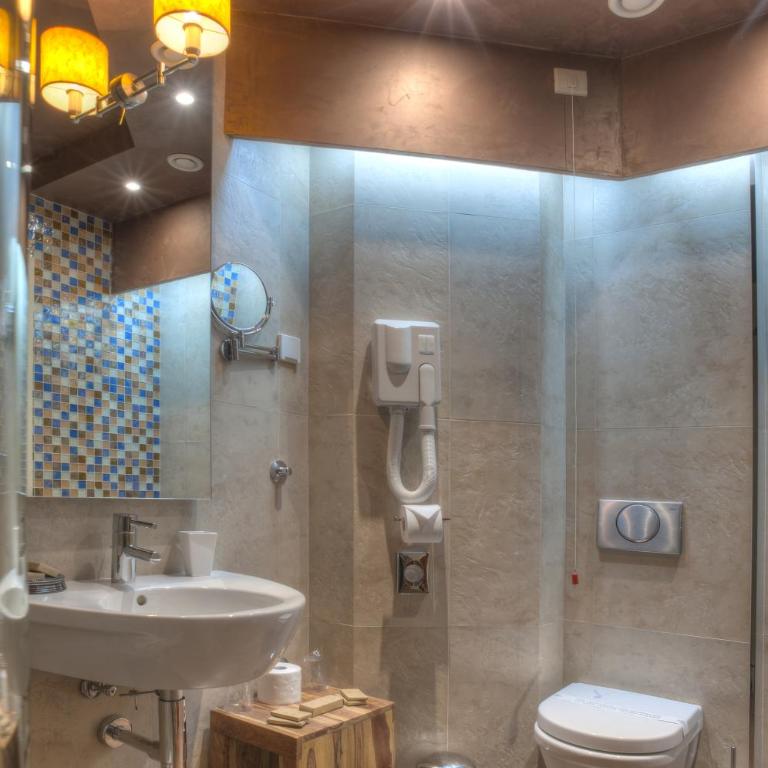 Hotel Forza Mare - Deluks Dvokrevetna Soba sa Bračnim Krevetom - 15