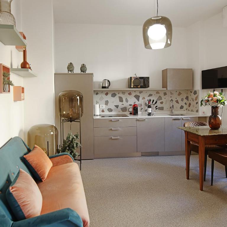 Romantic Verona - One-Bedroom Apartment - 4