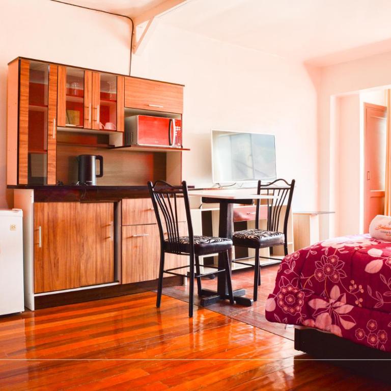 Skyline - Family Suite - 2