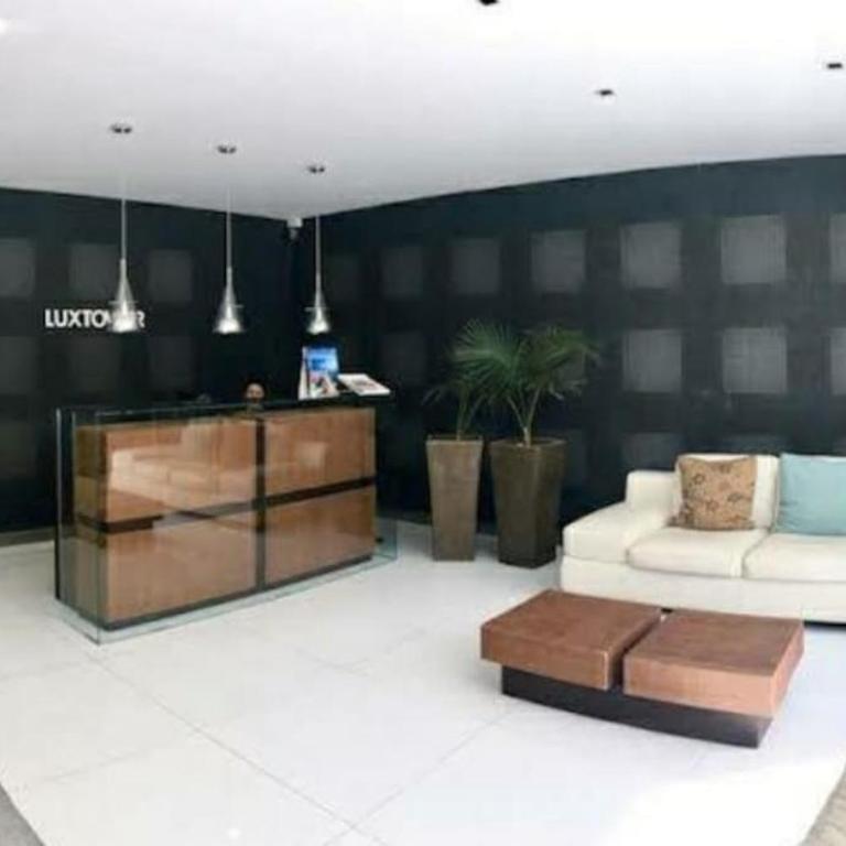 Lux Tower. Departamento 3 ambientes. Pleno centro - Two-Bedroom Apartment - 7
