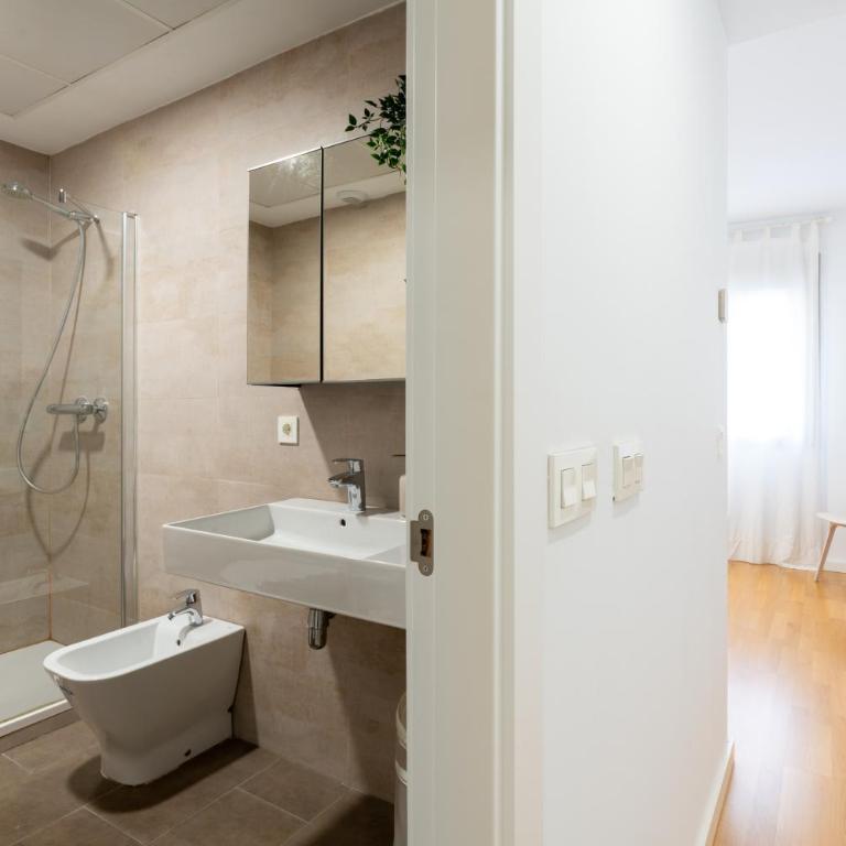 PISO NUEVO EN TRIANA - Apartamento de 3 dormitorios - 10