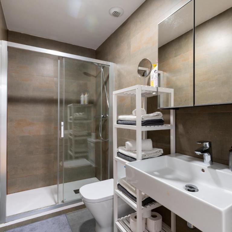 PISO NUEVO EN TRIANA - Apartamento de 3 dormitorios - 16