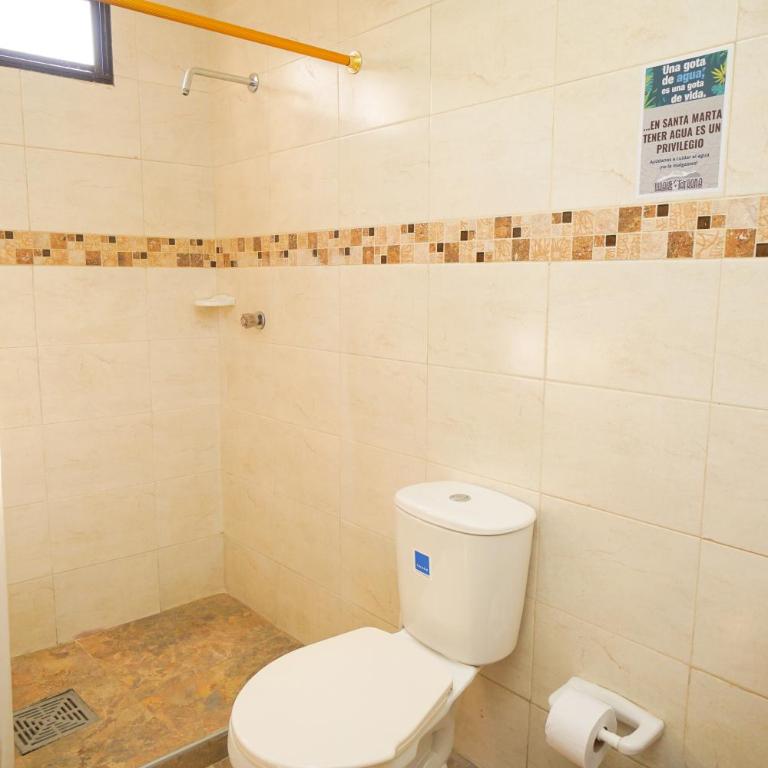 Hostal Paraiso Tayrona - Habitación Familiar con baño privado - 12