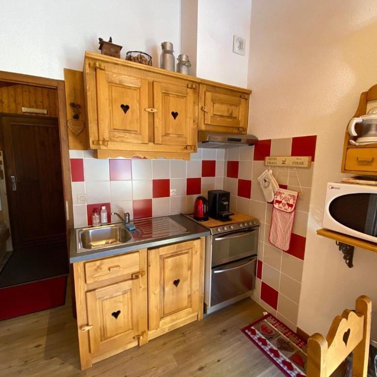 Studio 4 pers. sur les pistes avec balcon et parking - FR-1-459-193 - Studio - 6