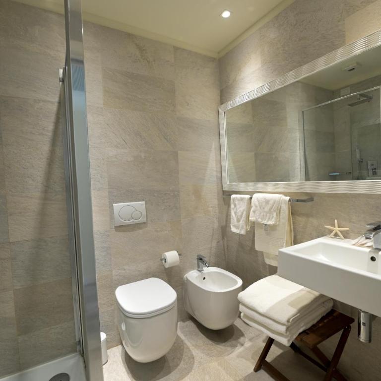 Hotel Aristeo Rimini fronte mare - Suite Panoramica con Vista Mare Laterale - 14