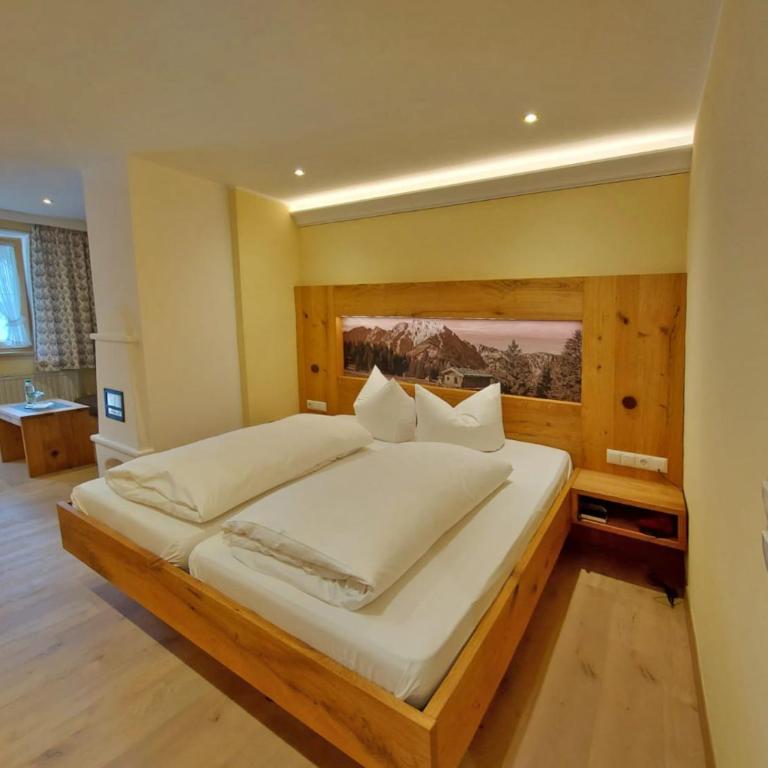 Hotel Bergheimat - Comfort Doppelzimmer Jenner mit Balkon - 2