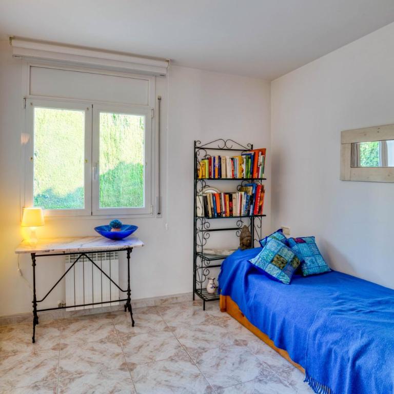Plaça de la Sardana Casa acollidora per 8 persones a 5 minuts de la Platja Gran i del centre de Platja d'Aro - Villa con vistas al jardín - 14