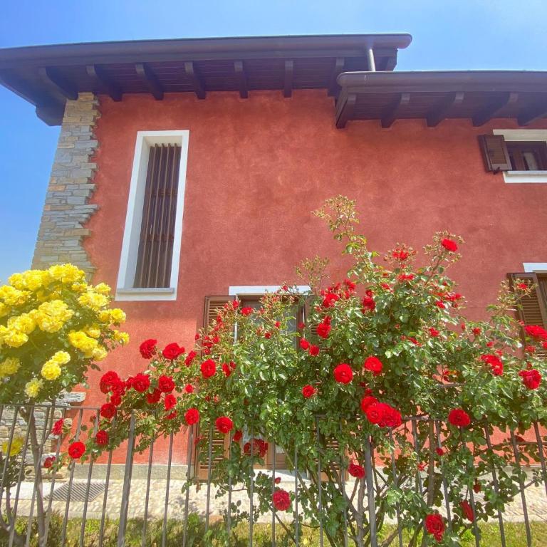 Beata Rose Ferienwohnung (DG) mit Pool - Appartamento con Vista Lago - 21